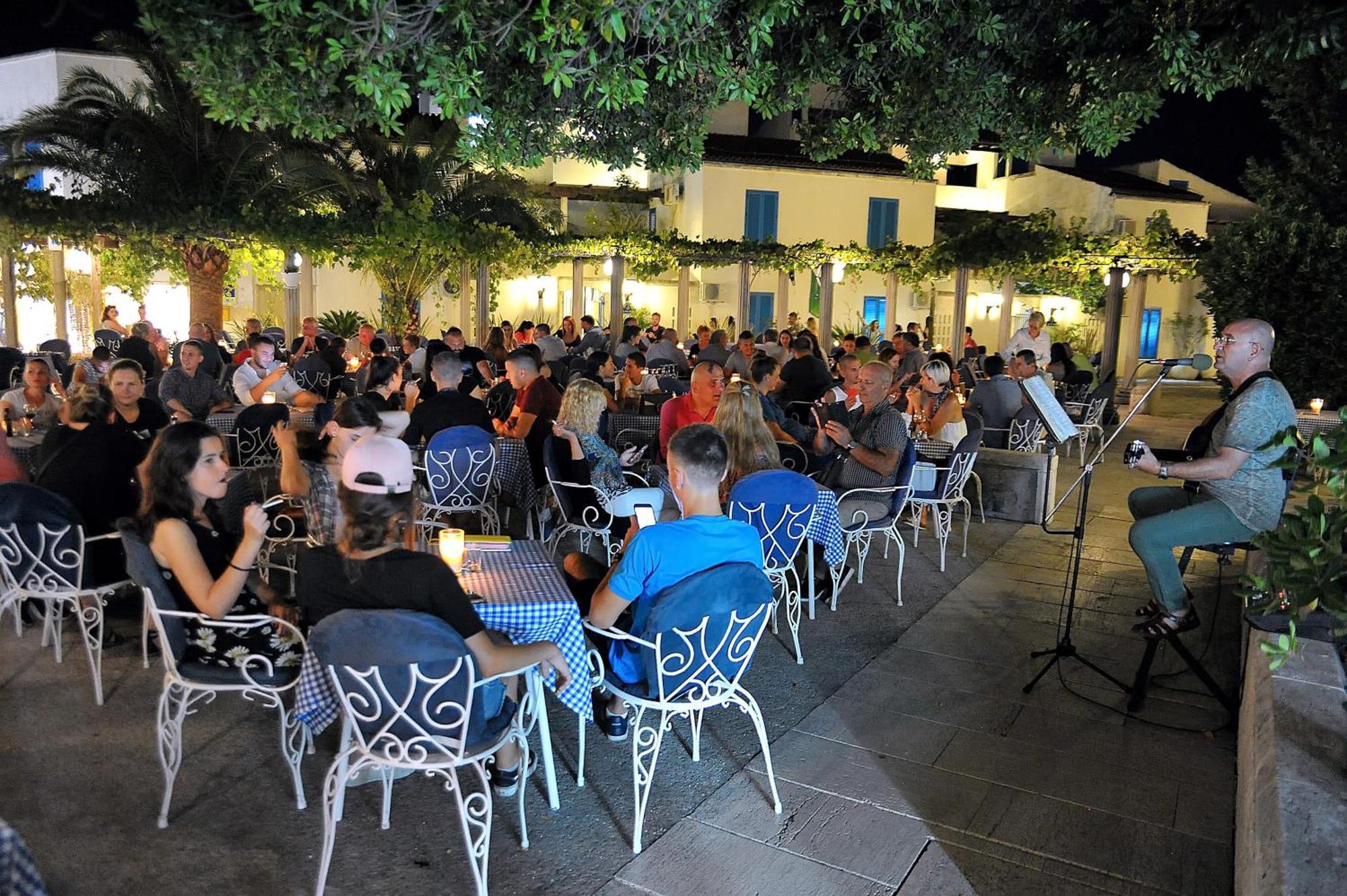 Hotel Slovenska Plaza Budva Extérieur photo